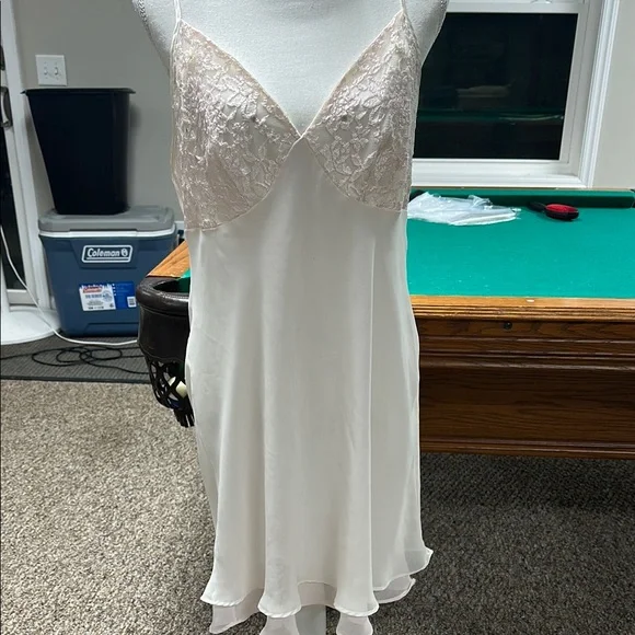 Elegant Cream Lace Slip Dress - Picture 1 of 4